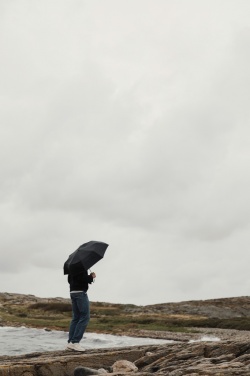 Logo trade promotional merchandise image of: VINGA Baltimore AWARE™ RPET 21" umbrella