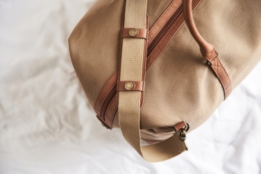 Logo trade firmakingi pilt: VINGA Sloane RCS RPET nädalavahetusekott