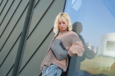 Logotrade meene foto: Õlakott Urban Bumbag