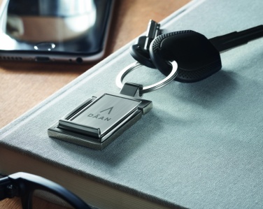 Logo trade firmakingi pilt: Metallist võtmehoidja telefonialus Seinäjoki