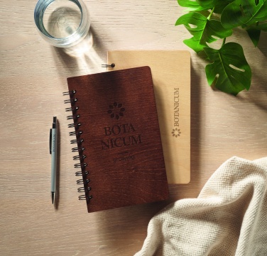 Logo trade reklaamkingitused foto: A5 kasepuidust märkmik GROWBOOK™