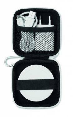 Logo trade firmakingi pilt: Juhtmeta laadija reisikomplekt