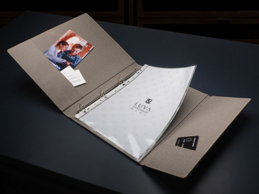 Logotrade firmakingi foto: Hotelli juhis  2026321