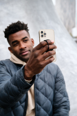 Logo trade meened foto: Terra Magnetic RCS rplastist magnetiline telefonihoidik koos rõngaga