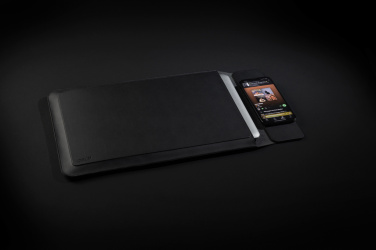 Logotrade meene foto: Swiss Peak 15W magnetilise laadimisega sülearvutiümbris 14-15,6"