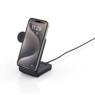 Logotrade ärikingi foto: Urban Vitamin Arcadia RCS plastikust 15W 3in1 magnetiline laadija