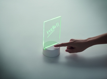 Logotrade firmakingi foto: LEDMEMO valgustatud LED-märkmetahvel