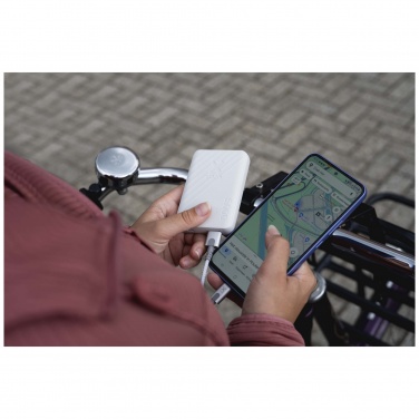 Logotrade liikelahja tuotekuva: Xtorm XG205 Go2 12 W:n ja 5 000 mAh:n pikalatausvirtalähde 