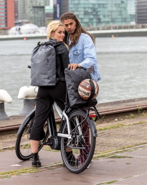 Logotrade liikelahjat kuva: Urban Lite -varkaudenestoreppu