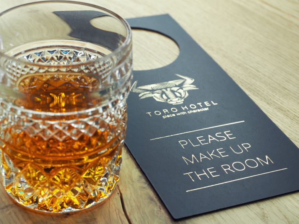 Logotrade mainoslahja ja liikelahja kuva: Hotellin oviripustin 1007094