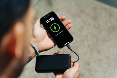 Logo trade liikelahjat tuotekuva: Urban Vitamin Menlo Park RCS rplast 20.000 20WPD virtapankki