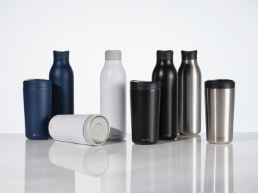 Logotrade ziemassvētku dāvanas foto: Avira Alok RCS re-steel 360 ūdens pudele 600ml