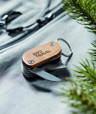 Лого трейд pекламные подарки фото: Мультитул