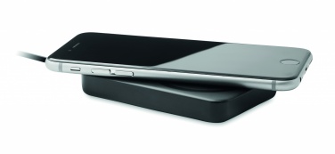 Лого трейд pекламные подарки фото: Зарядное устройство 15W, 5000 mAh