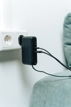 Лого трейд pекламные подарки фото: Urban Vitamin Eureka гибридный GANcharger 10000 мАч внешний аккумулятор 65 Вт