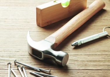 Logotrade reklamprodukter bild: Hammare av trä