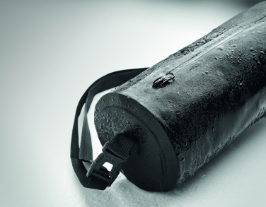 Logotrade kampanjprodukter bild: Dry bag för sport i 300D RPET